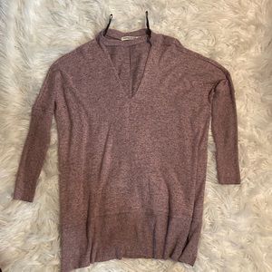 Long sleeve v neck sweater